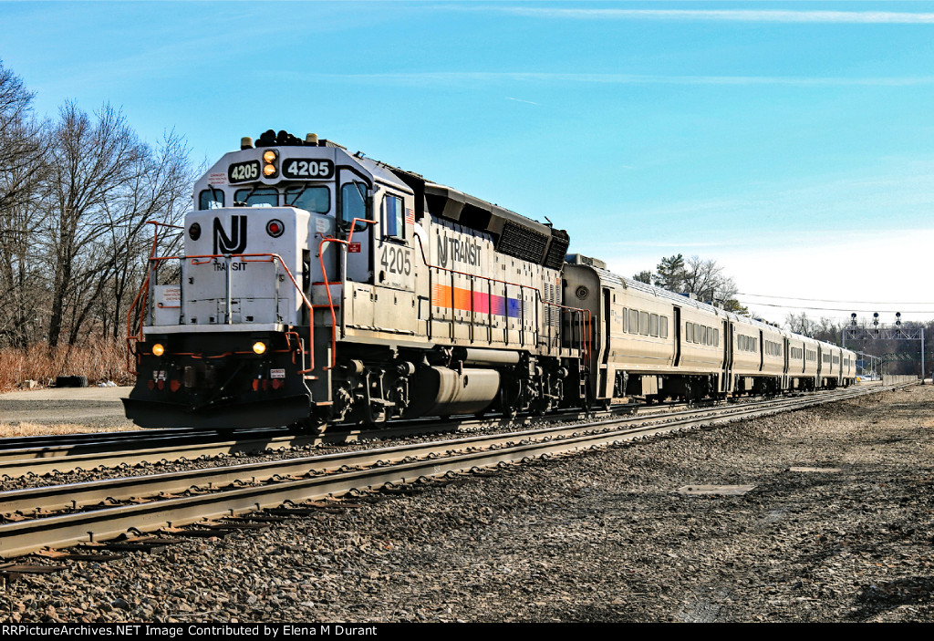 NJT 4205 on train 47